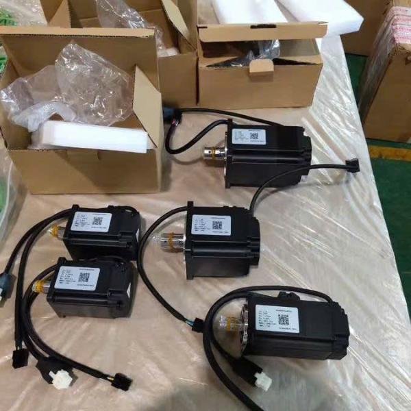 Bộ Điểu Khiển HUACHENG Loại Tích Hợp 3-5 trục